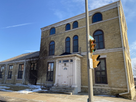 First home of Mount Sinai Hospital