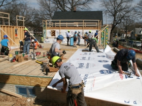 Volunteers Build Houses