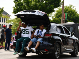 Former Packers Receiver Antonio Freeman in 2023 Juneteenth Parade