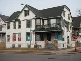 322-340 W. Meinecke Ave.