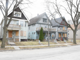 3258, 3264 and 3266-3268 N. Buffum St.