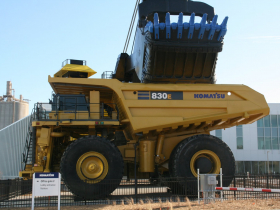Komatsu Truck