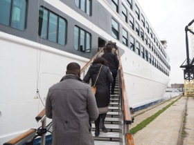 Boarding Viking Octantis