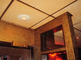 Bryant's Cocktail Lounge