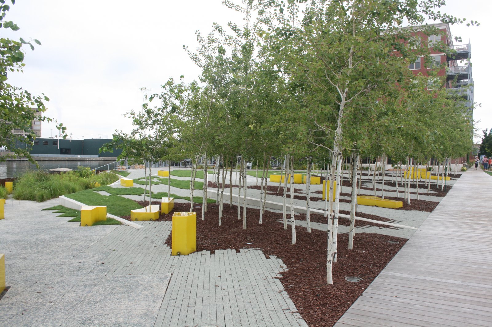 Milwaukee Squares: Erie Street Plaza (space as art, or almost)
