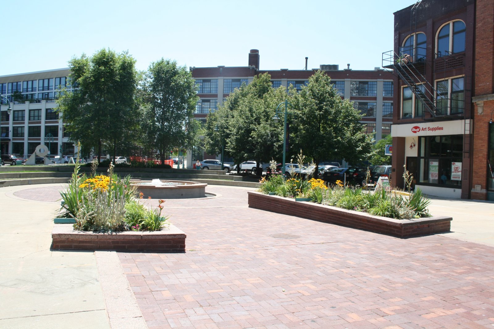 Milwaukee Squares: Catalano Square