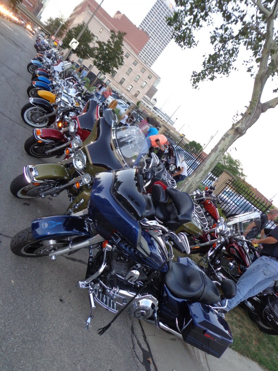 Murphy’s Law: The Unbearable Loudness of Harley Hogs