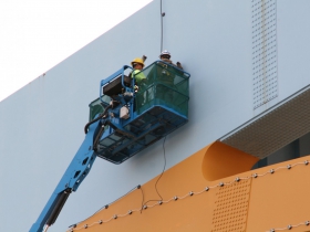 Hoan Bridge Light Installation