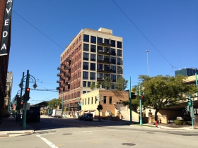 Commission House, 400 N. Broadway