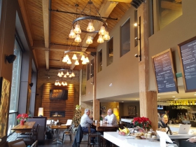Hudson Business Lounge