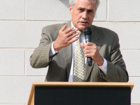 Robert Bauman