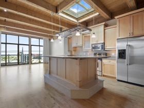 601 E. Erie St., #606