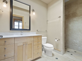 601 E. Erie St., #606