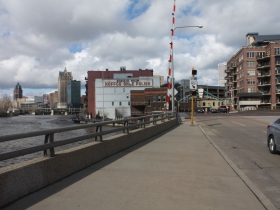 N. Water Street parallels the Milwaukee River