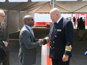 Mayor Cavalier Johnson Greets Captain Jorgen Cardestig