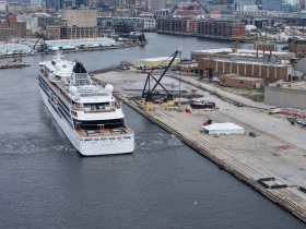 Viking Octantis Docking