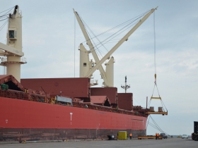 Unloading of the Federal Champlain