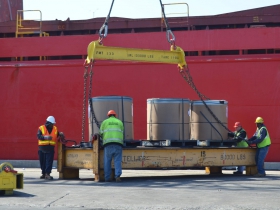 Unloading steel