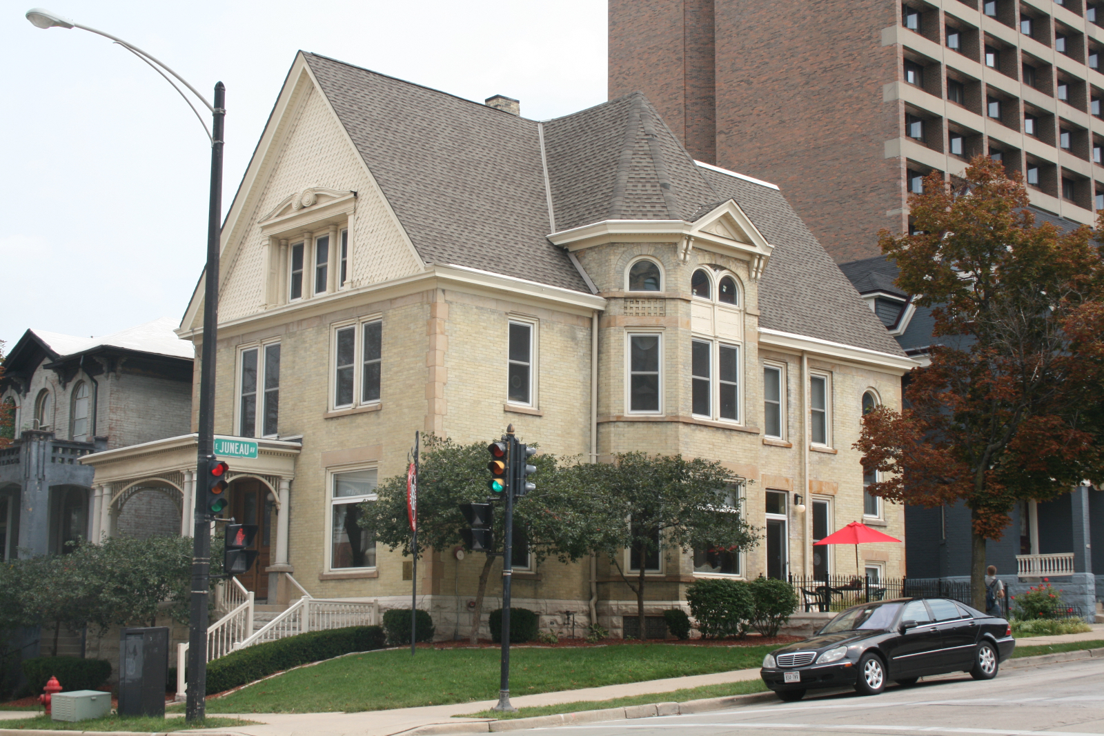 House Confidential: MSOE’s Humphrey House