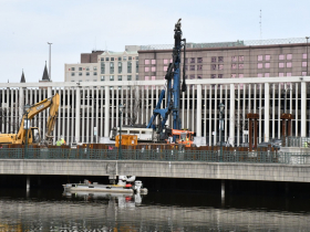 Dockwall Construction for The Edison