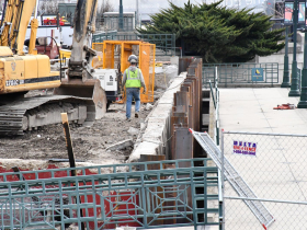 Dockwall Construction for The Edison