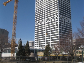 Construction of 833 East.