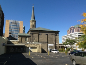 325 E. Kilbourn Ave