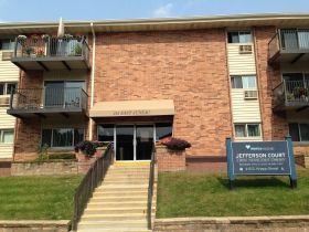 Jefferson Court Apartments, 419 E. Knapp St.