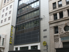 Gold's Gym