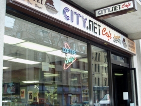 CITY.NET Café at 306 E. Wisconsin Ave. Photo by Peggy Schulz