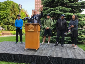 Mayor Tom Barrett