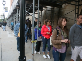 Doors Open Milwaukee Public Tours Line