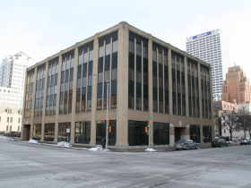 790 N. Jackson St.