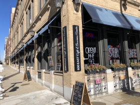 600 East Café