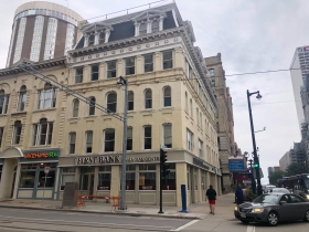 400-408 E. Wisconsin Ave.