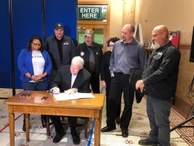 Tiny Homes Signing on Veterans' Day