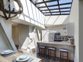 Mackie Flats Apartment