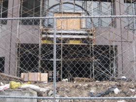 An entrance is being disassembled.