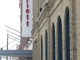 Marriott sign.