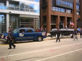 A submarine surfaced in the middle of the parade.