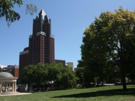 Milwaukee Center