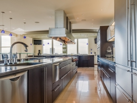 601 E. Ogden Ave. #906