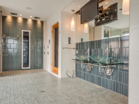 601 E. Ogden Ave. #906