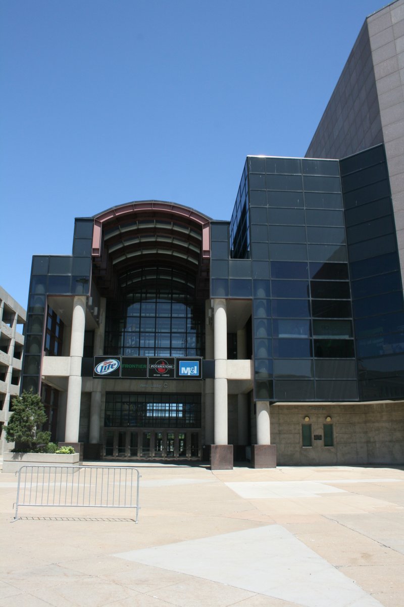 Plenty of Horne: Why the Bucks Arena is Downtown — And Will Stay There