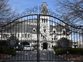 Wisconsin Club Entrance