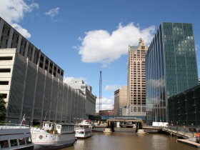 Milwaukee River