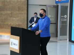 Bucks GM Jon Horst