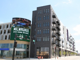Five Fifty Ultra Lofts and Parking Garage Sign