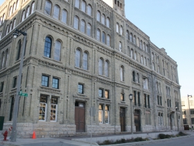 Brewhouse Inn and Suites