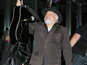 Sam Llanas